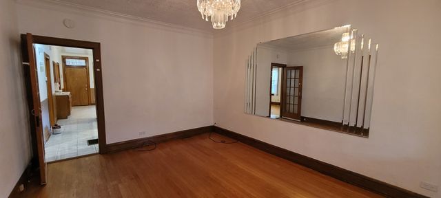 8429 S MARQUETTE Avenue 1, Chicago, IL 60617