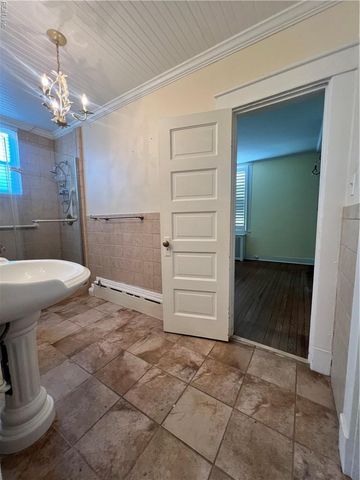 403 W 4th AVE, Franklin, VA 23851