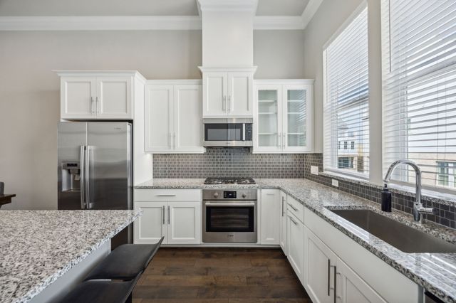 2268 Alterbrook Lane, Dallas, TX 75219