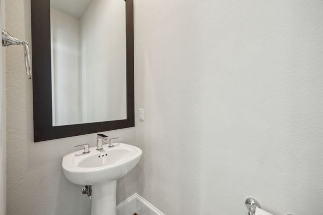 2268 Alterbrook Lane, Dallas, TX 75219