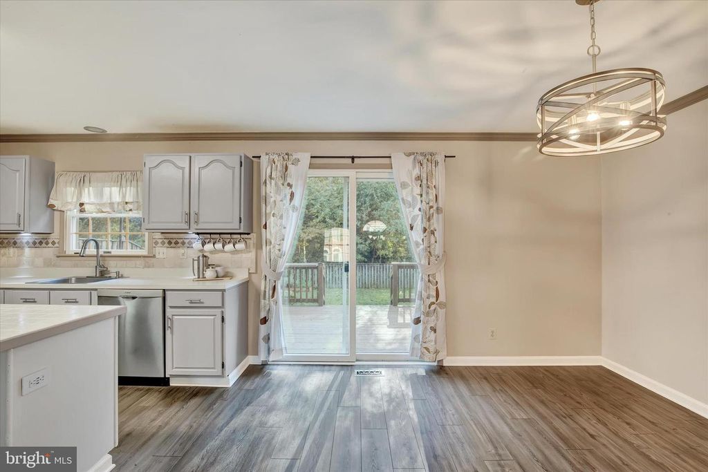 Image 7 of property listing at 919 BUCKLAND PL, Bel Air, MD 21014