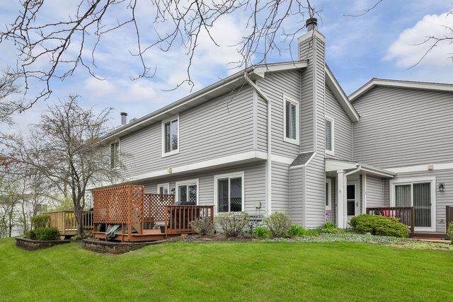 2458 Brunswick Circle B, Woodridge, IL 60517