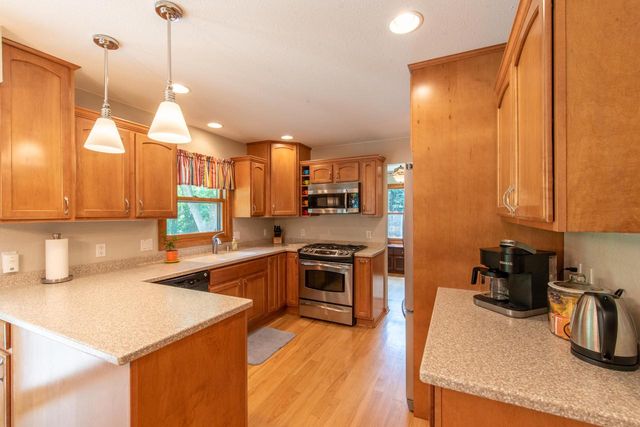 W170S6786 Timber COURT, Muskego, WI 53150