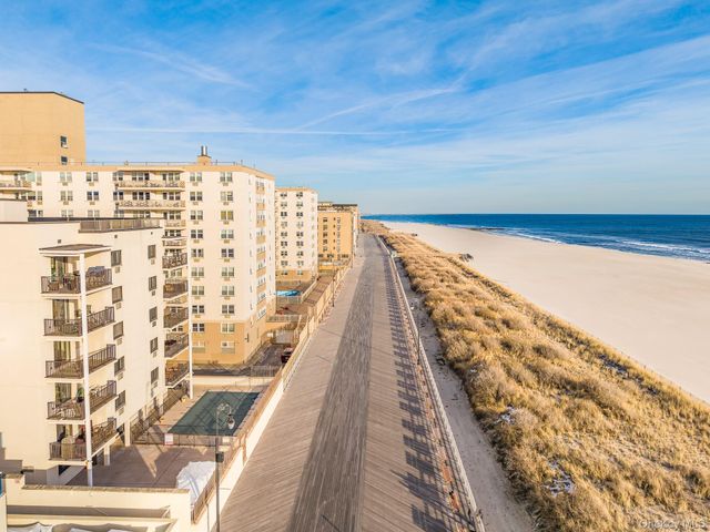 420 Shore Road 4C, Long Beach, NY 11561