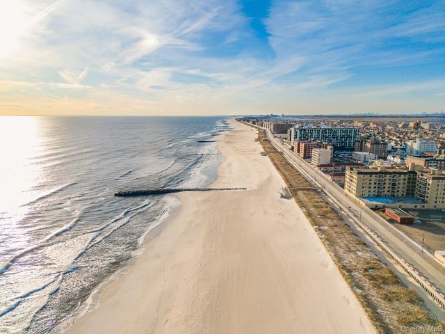 420 Shore Road 4C, Long Beach, NY 11561