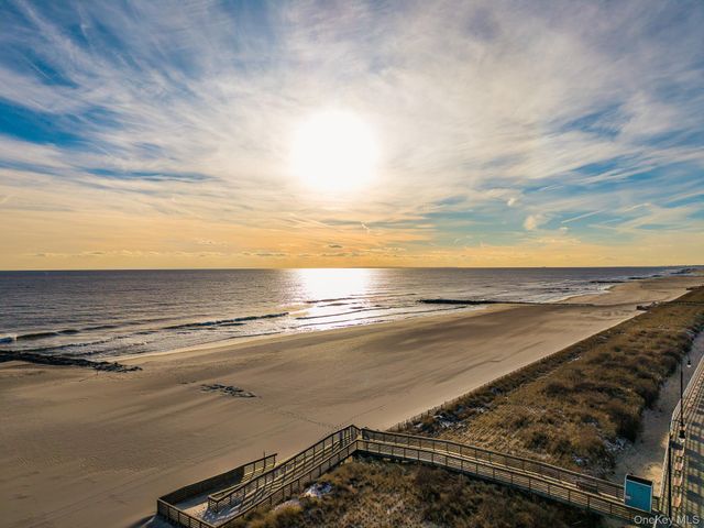 420 Shore Road 4C, Long Beach, NY 11561