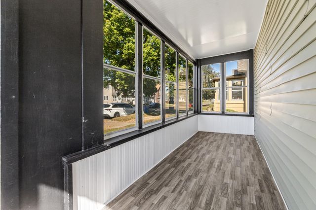 204 Harvester Avenue, Winona, MN 55987