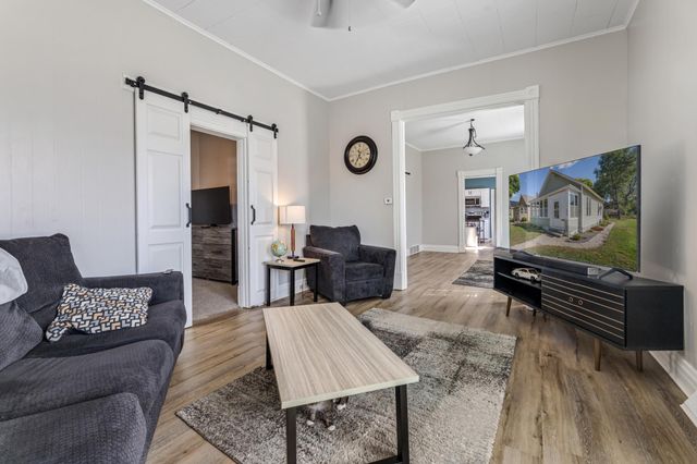 204 Harvester Avenue, Winona, MN 55987