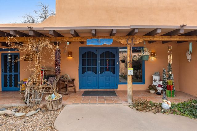 414 C De Baca Lane NW, Albuquerque, NM 87114