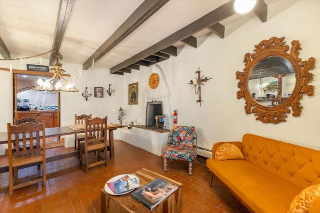 414 C De Baca Lane NW, Albuquerque, NM 87114