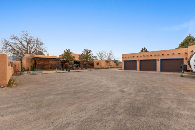 414 C De Baca Lane NW, Albuquerque, NM 87114