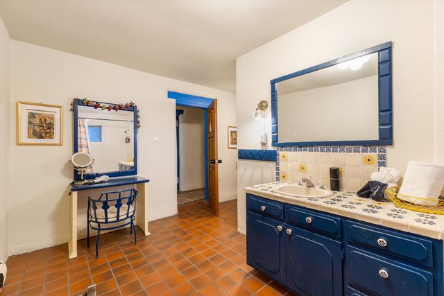 414 C De Baca Lane NW, Albuquerque, NM 87114