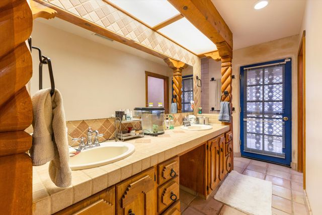 414 C De Baca Lane NW, Albuquerque, NM 87114