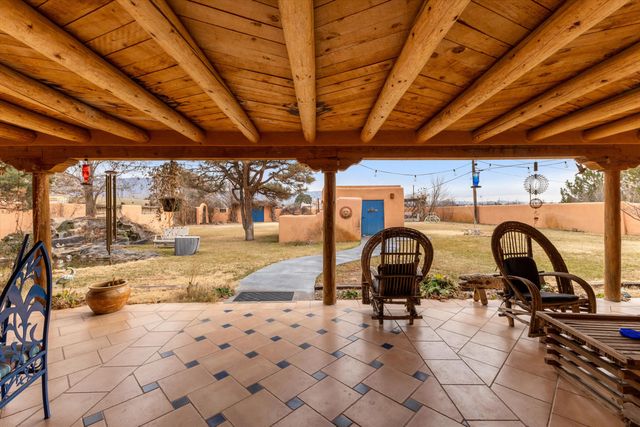 414 C De Baca Lane NW, Albuquerque, NM 87114