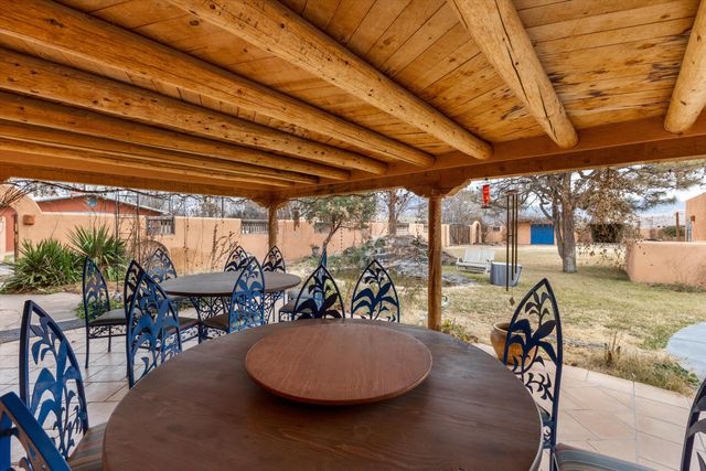 414 C De Baca Lane NW, Albuquerque, NM 87114