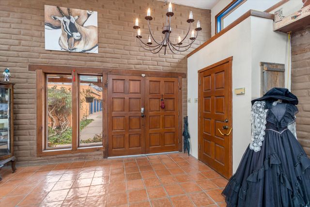 414 C De Baca Lane NW, Albuquerque, NM 87114