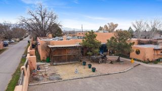 414 C De Baca Lane NW, Albuquerque, NM 87114