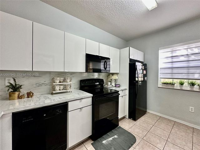 5640 NW 115th Ct 206, Doral, FL 33178