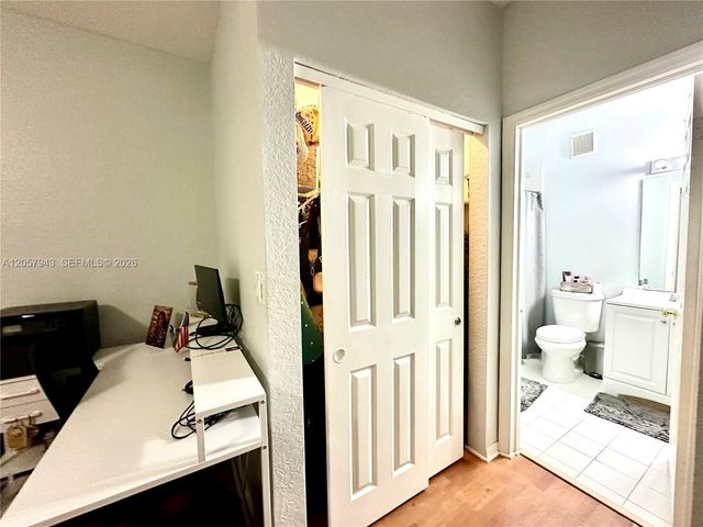 5640 NW 115th Ct 206, Doral, FL 33178