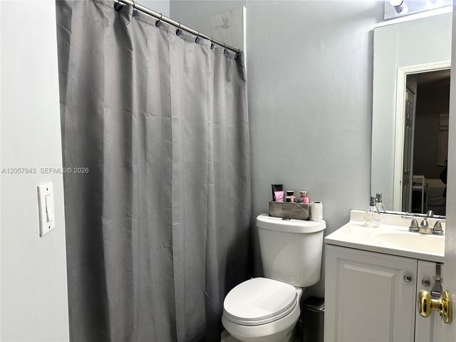 5640 NW 115th Ct 206, Doral, FL 33178