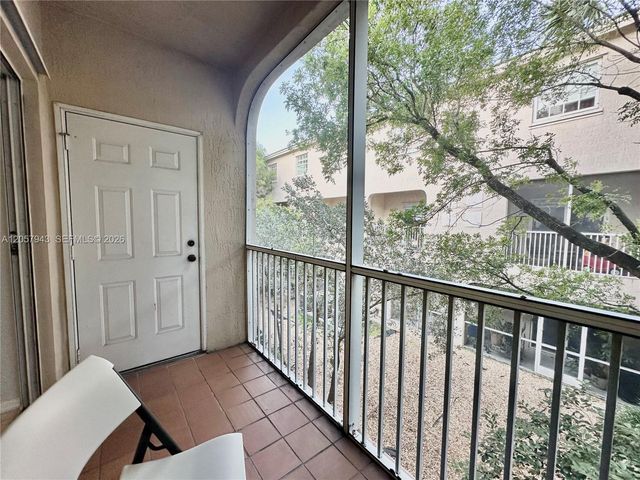 5640 NW 115th Ct 206, Doral, FL 33178