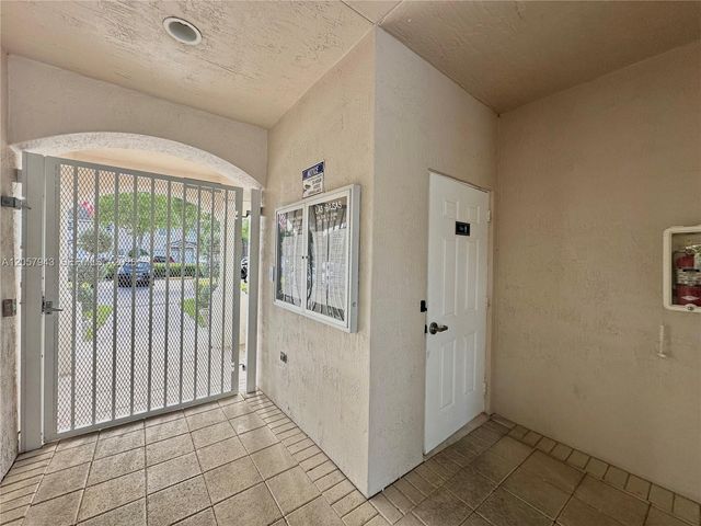 5640 NW 115th Ct 206, Doral, FL 33178