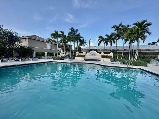 5640 NW 115th Ct 206, Doral, FL 33178