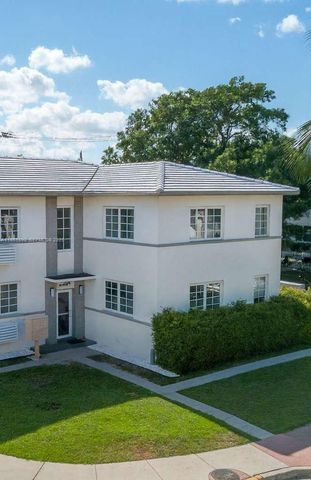 7124 Bay Dr 4, Miami Beach, FL 33141