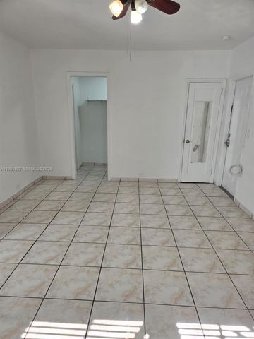 7124 Bay Dr 4, Miami Beach, FL 33141