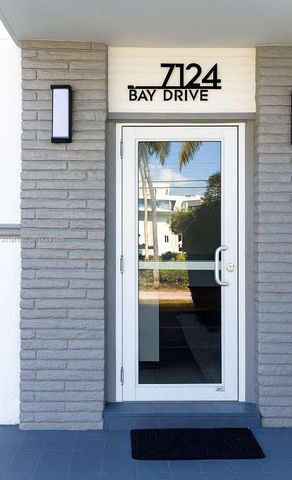 7124 Bay Dr 4, Miami Beach, FL 33141