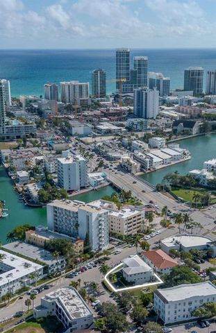 7124 Bay Dr 4, Miami Beach, FL 33141