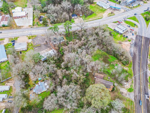 218 Highway 30 E E, Huntsville, TX 77320