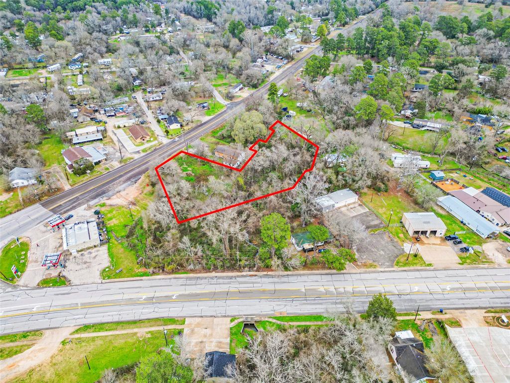 218 Highway 30 E E, Huntsville, TX 77320