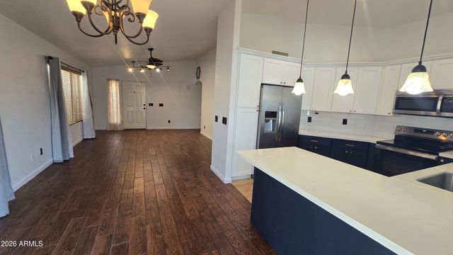 1347 E Muriel Drive, Phoenix, AZ 85022