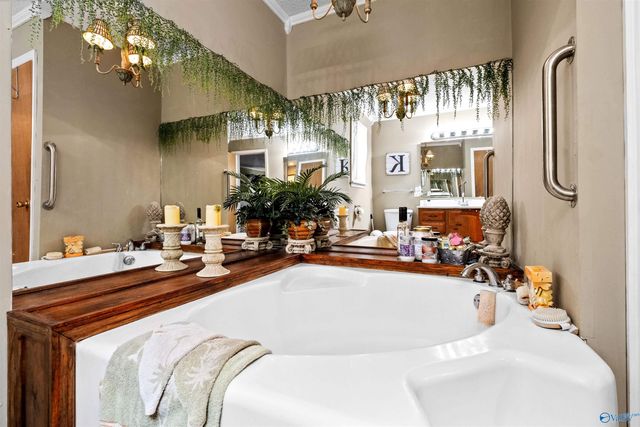 1590 Tabor Cutoff, Gadsden, AL 35904