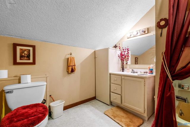 1590 Tabor Cutoff, Gadsden, AL 35904