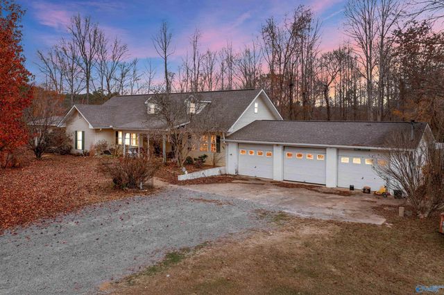 1590 Tabor Cutoff, Gadsden, AL 35904