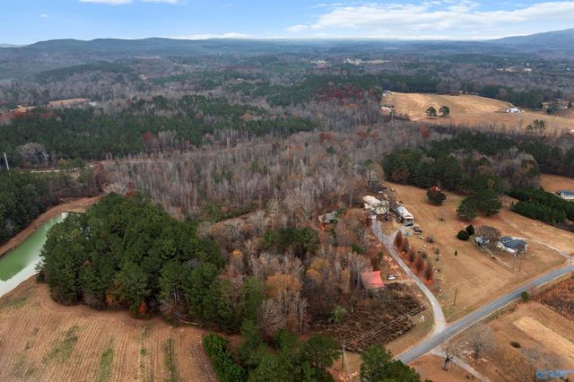 1590 Tabor Cutoff, Gadsden, AL 35904