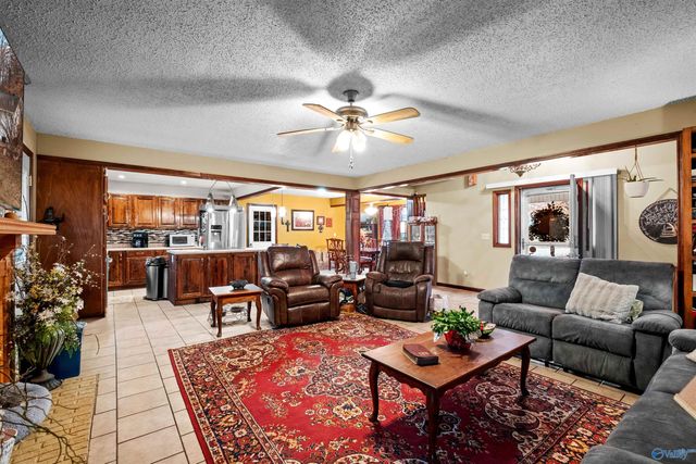 1590 Tabor Cutoff, Gadsden, AL 35904