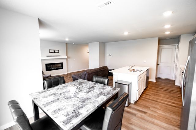 5502 144th Street, Urbandale, IA 50323