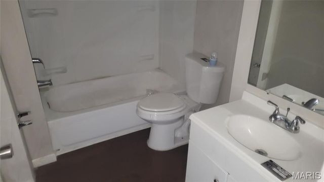 3926 Tholozan Avenue, St Louis, MO 63116