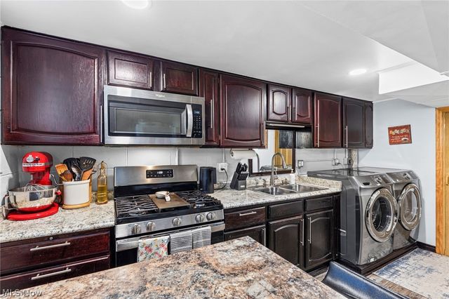 12008 Tucson Drive, Parma, OH 44130