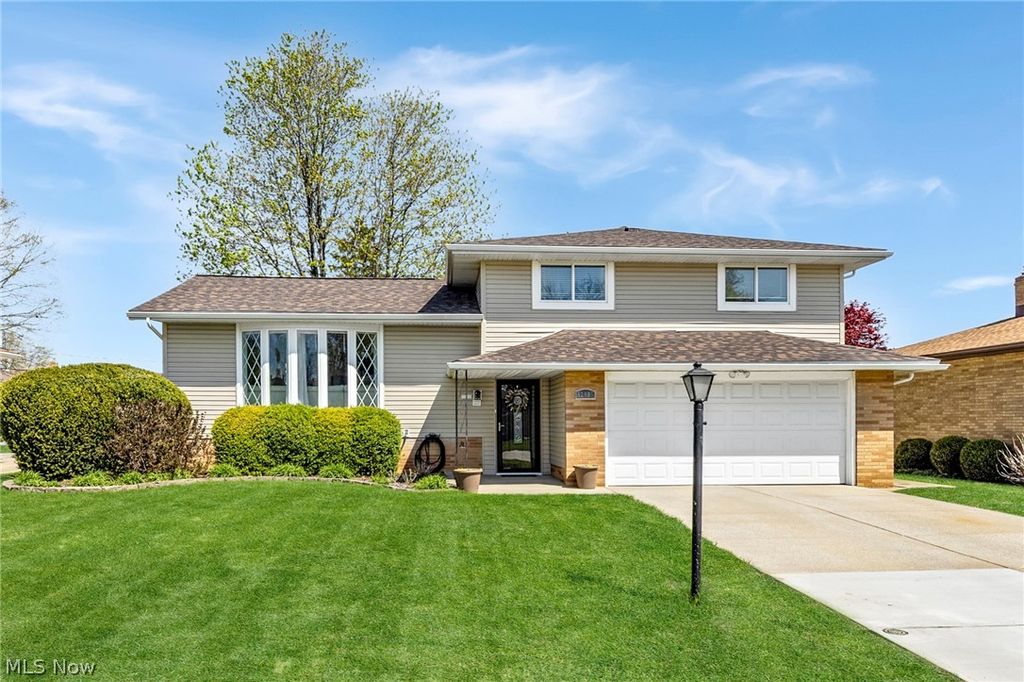 12008 Tucson Drive, Parma, OH 44130