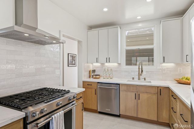 300 Edna Street, San Francisco, CA 94112