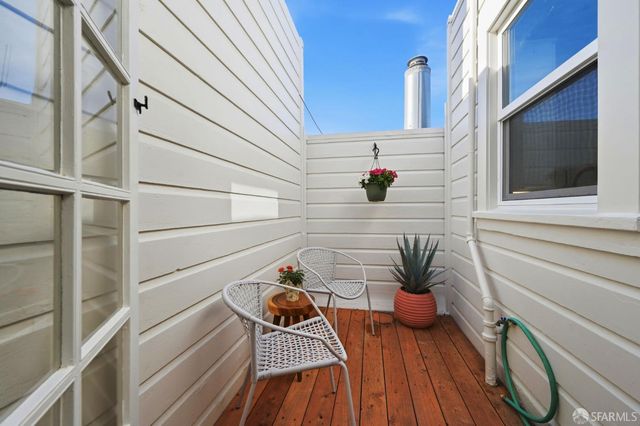 300 Edna Street, San Francisco, CA 94112