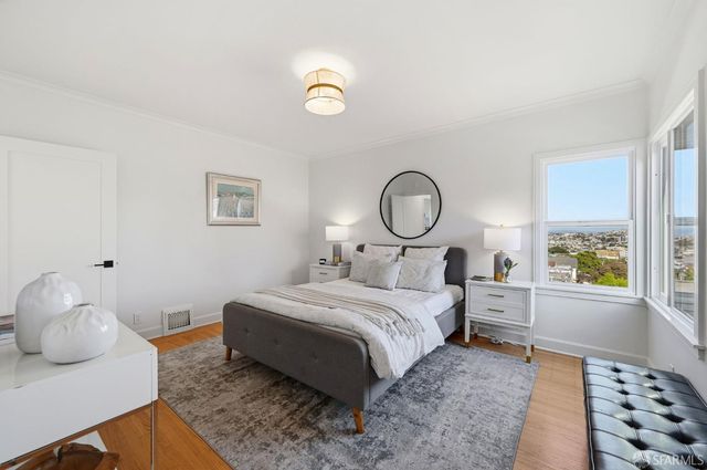 300 Edna Street, San Francisco, CA 94112