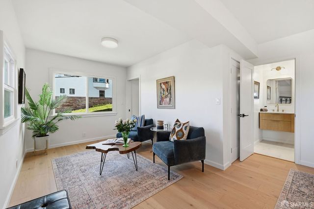 300 Edna Street, San Francisco, CA 94112