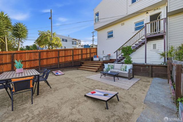 300 Edna Street, San Francisco, CA 94112