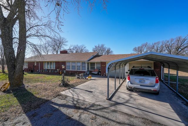 1387 SE Bluestem Rd, El Dorado, KS 67042