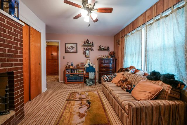 1387 SE Bluestem Rd, El Dorado, KS 67042